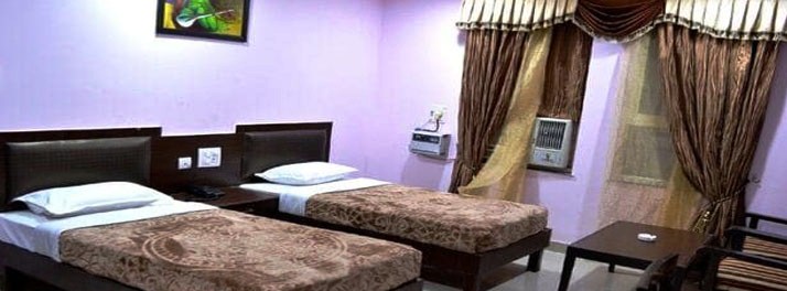 2452/Hotel Silver Oak - Gwalior 08.jpg